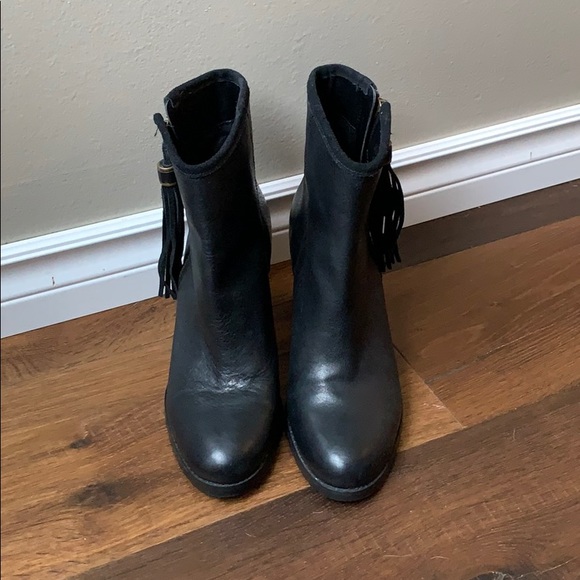 Ralph Lauren Tassel Ankle Heeled Leather Boots - Picture 3 of 9